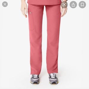 FIGS Kade XL in Quartz!!!